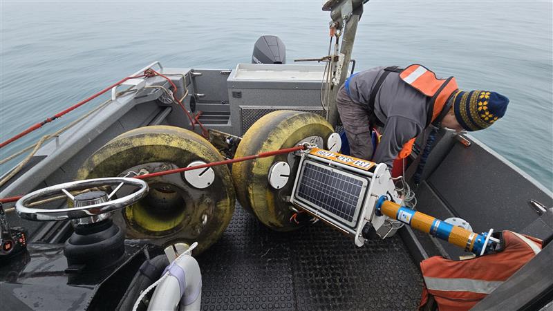 Buoy retrieval from the lake